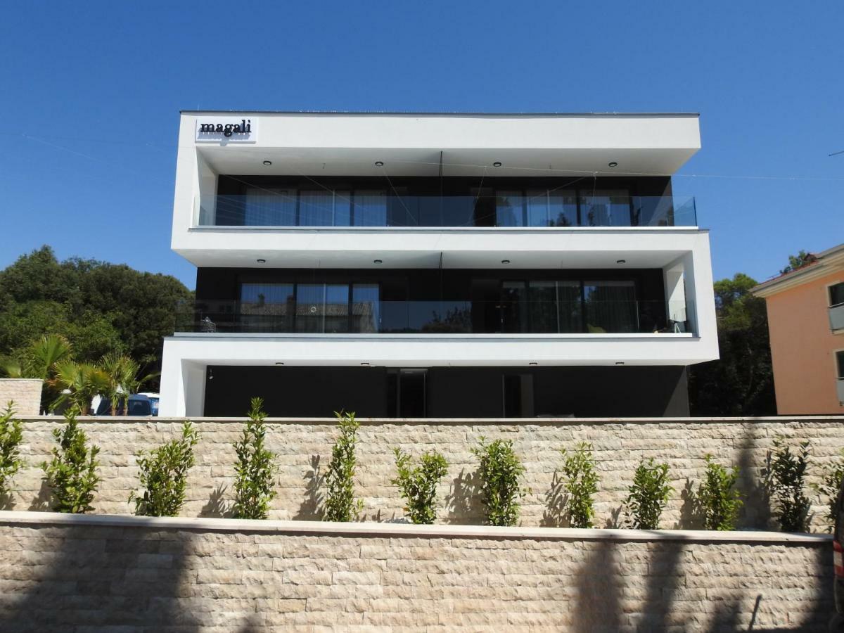 Luxury Apartments Magali ロヴィニ エクステリア 写真