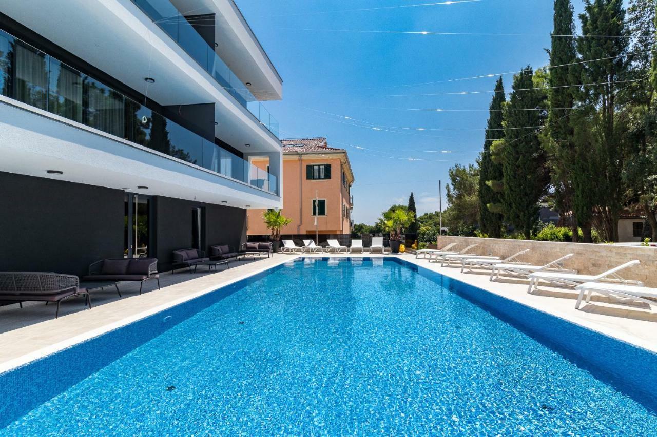 Luxury Apartments Magali ロヴィニ エクステリア 写真