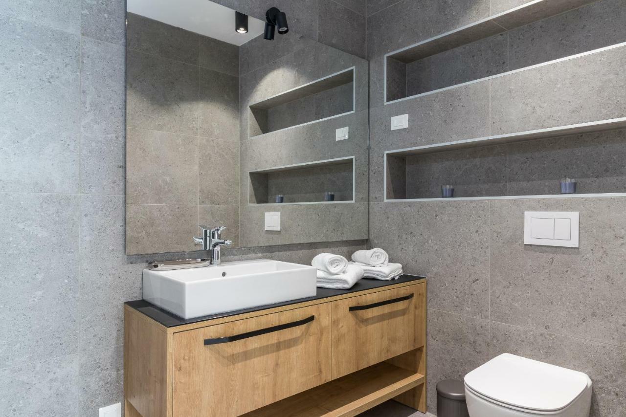 Luxury Apartments Magali ロヴィニ エクステリア 写真