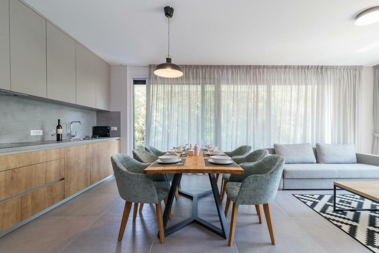 Luxury Apartments Magali ロヴィニ エクステリア 写真
