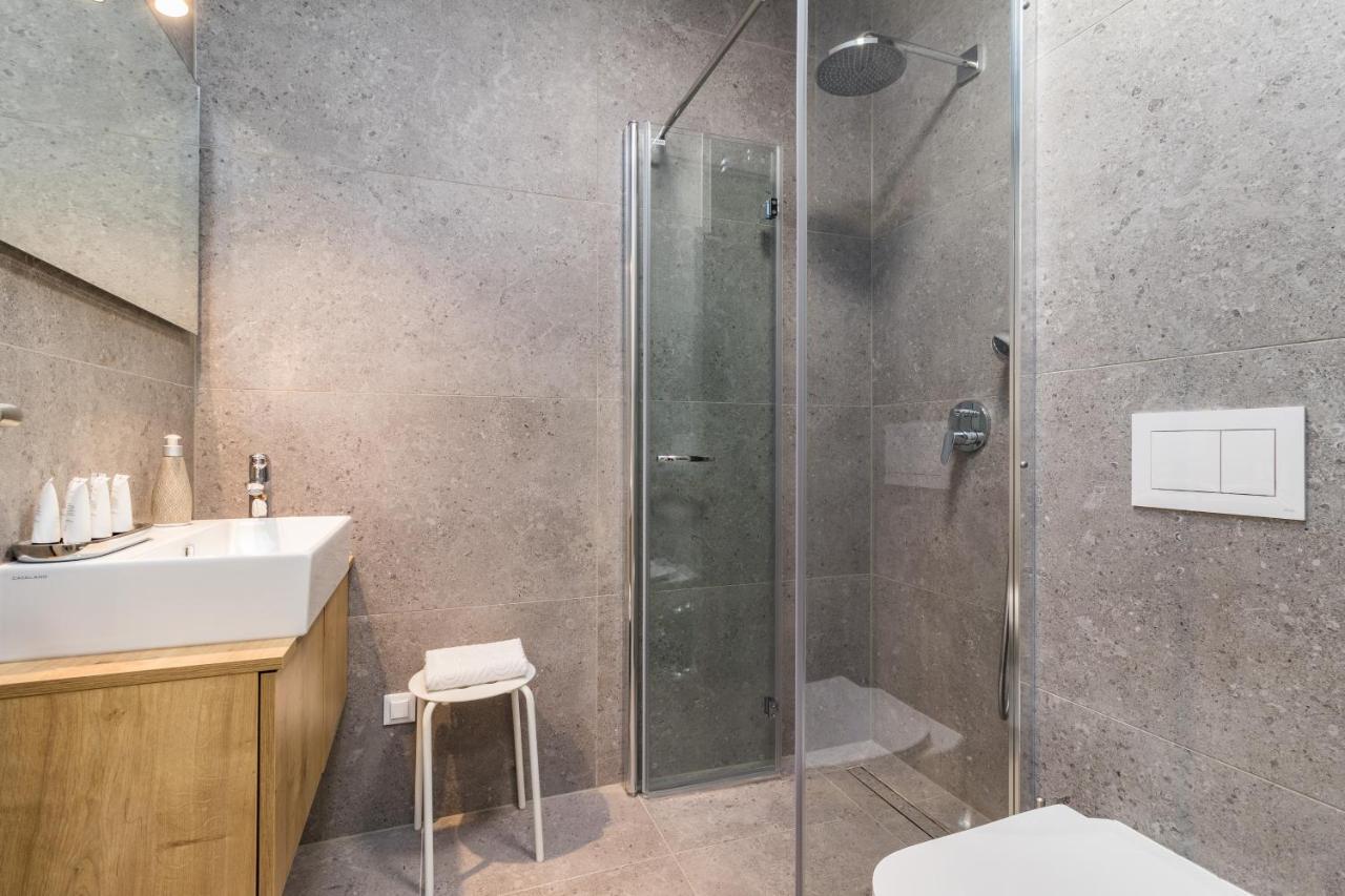 Luxury Apartments Magali ロヴィニ エクステリア 写真