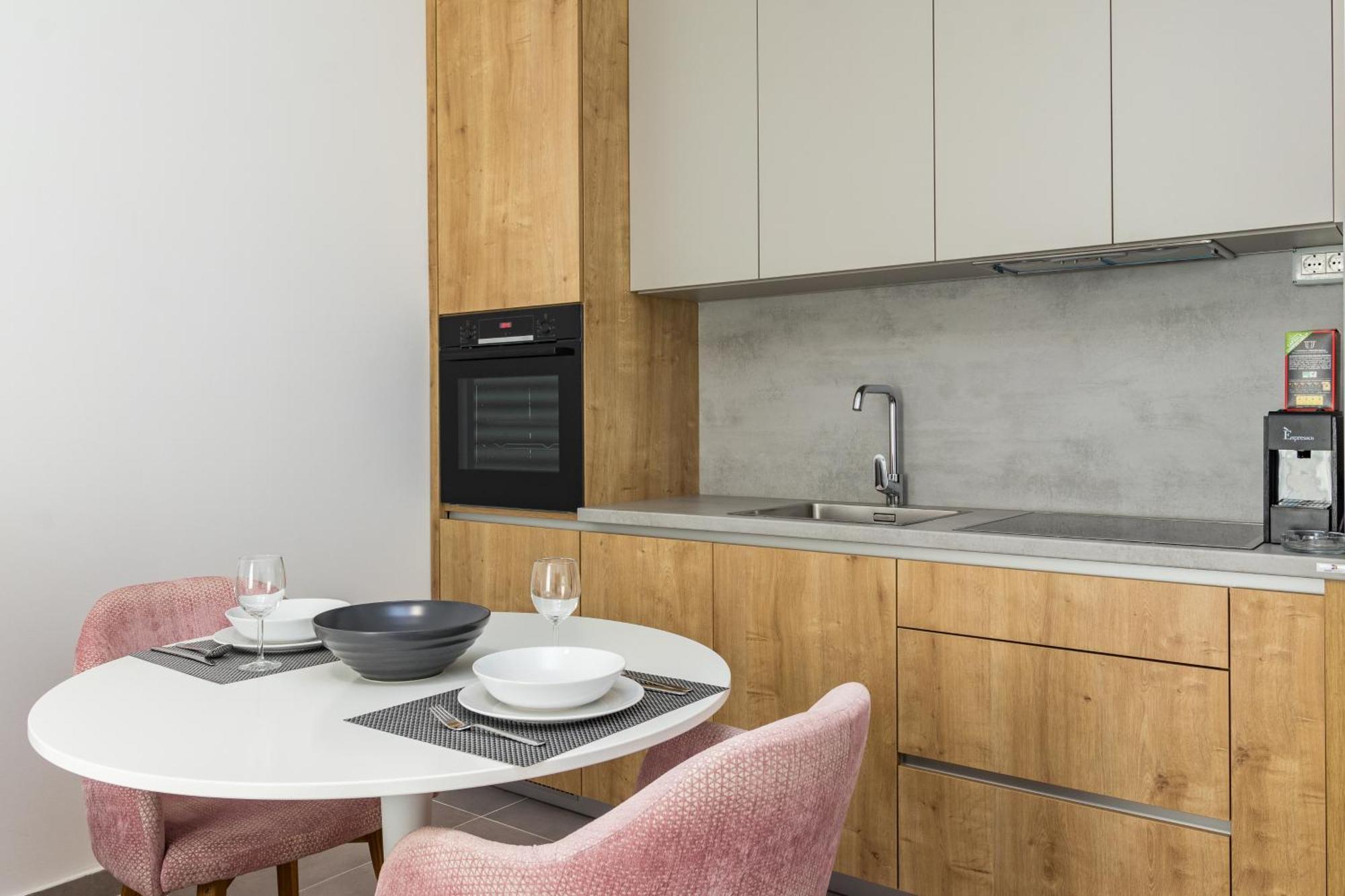 Luxury Apartments Magali ロヴィニ エクステリア 写真